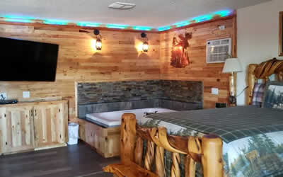 Hot Tub Suite Rooms
