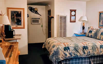 Single Queen Rooms